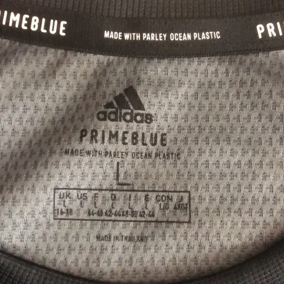 Adidas Black Fitted Graphic Tank Top - Picture 5 of 10